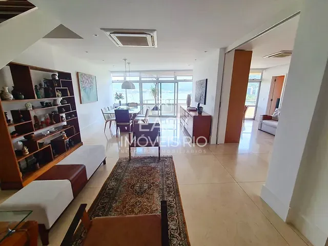Cobertura / Penthouse com 338m² 4 quartos e 6 banheiros, à venda, no bairro Lagoa em Rio de Janeiro