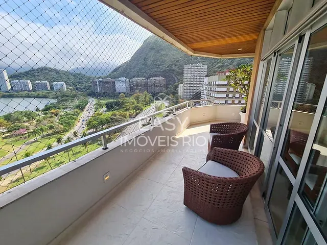 Cobertura / Penthouse com 338m² 4 quartos e 6 banheiros, à venda, no bairro Lagoa em Rio de Janeiro