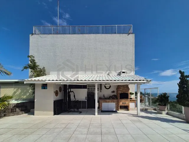 Cobertura / Penthouse 3 quartos e 5 banheiros, à venda, no bairro Tombo em Guarujá