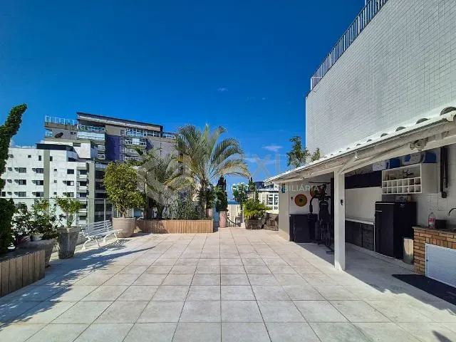 Cobertura / Penthouse 3 quartos e 5 banheiros, à venda, no bairro Tombo em Guarujá