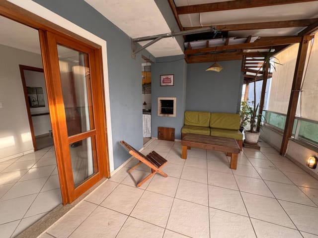 Cobertura / Penthouse com 140m² 3 quartos e 2 banheiros, à venda, no bairro Ingleses do Rio Vermelho em Florianópolis