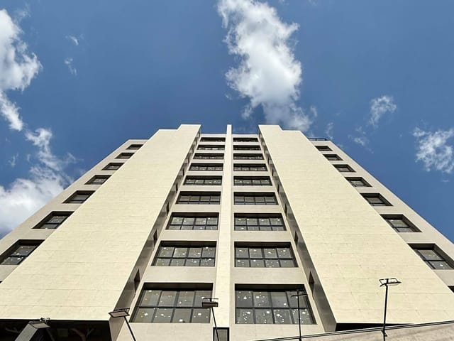 Cobertura / Penthouse 4 quartos e 2 banheiros, à venda, no bairro Centro em Lavras