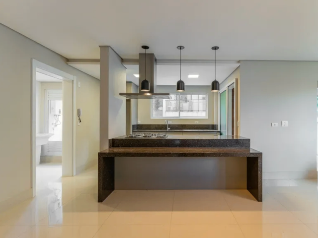 Apartamento com 111m² 3 quartos e 2 banheiros, à venda, no bairro Alto da Glória em Curitiba