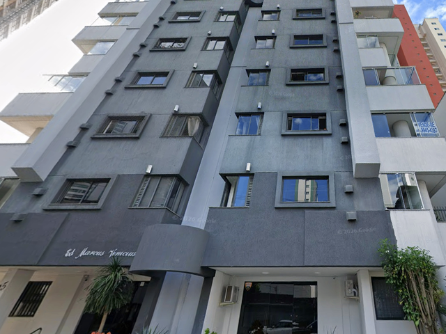 Cobertura / Penthouse com 203m² 2 quartos e 2 banheiros, à venda, no bairro Centro em Balneário Camboriú