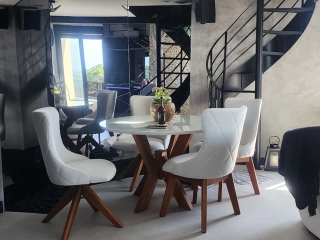 Cobertura / Penthouse com 120m² 3 quartos e 3 banheiros, à venda, no bairro Canasvieiras em Florianópolis