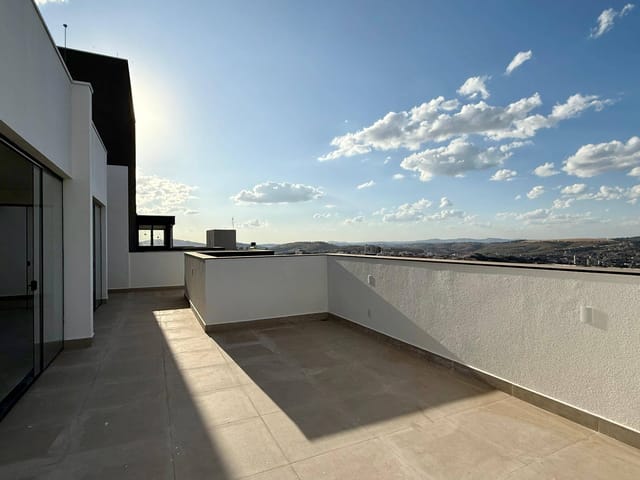 Cobertura / Penthouse 3 quartos e 2 banheiros, à venda, no bairro Centro em Lavras
