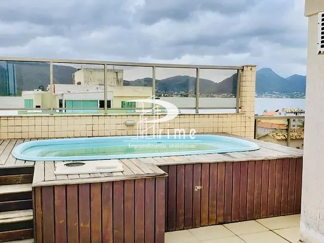 Cobertura / Penthouse com 210m² 3 quartos e 4 banheiros, à venda, no bairro Piratininga em Niterói