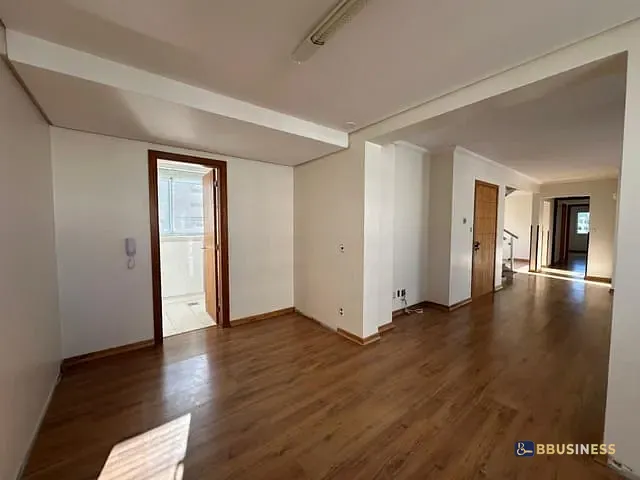 Cobertura / Penthouse 3 quartos e 3 banheiros, à venda, no bairro Exposição em Caxias do Sul