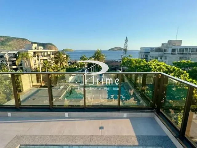 Cobertura / Penthouse com 320m² 4 quartos e 3 banheiros, à venda, no bairro Camboinhas em Niterói