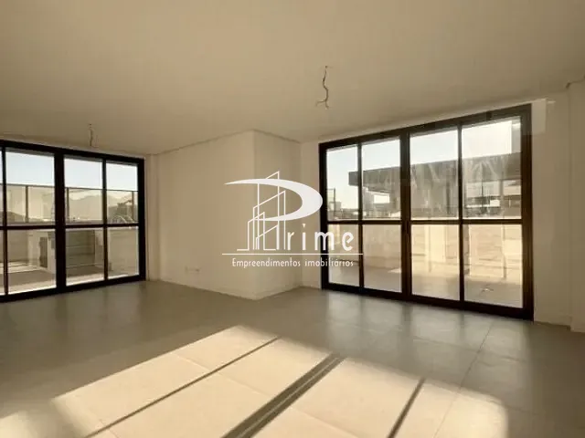 Cobertura / Penthouse com 320m² 4 quartos e 3 banheiros, à venda, no bairro Camboinhas em Niterói