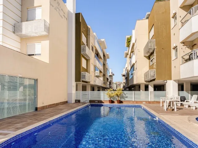 Cobertura / Penthouse 4 quartos e 4 banheiros, para alugar, no bairro Ingleses do Rio Vermelho em Florianópolis