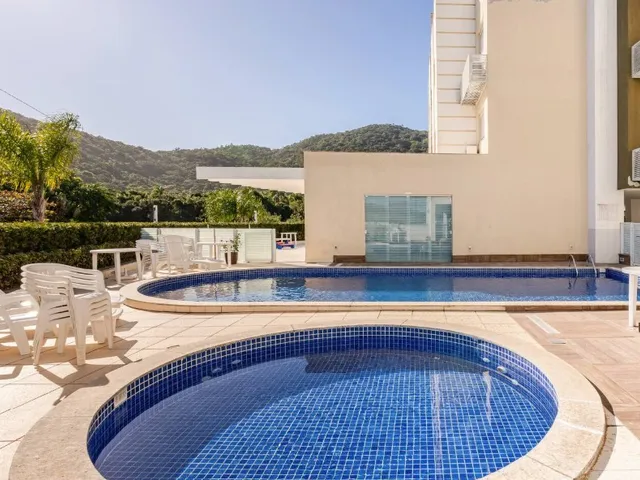 Cobertura / Penthouse 4 quartos e 4 banheiros, para alugar, no bairro Ingleses do Rio Vermelho em Florianópolis