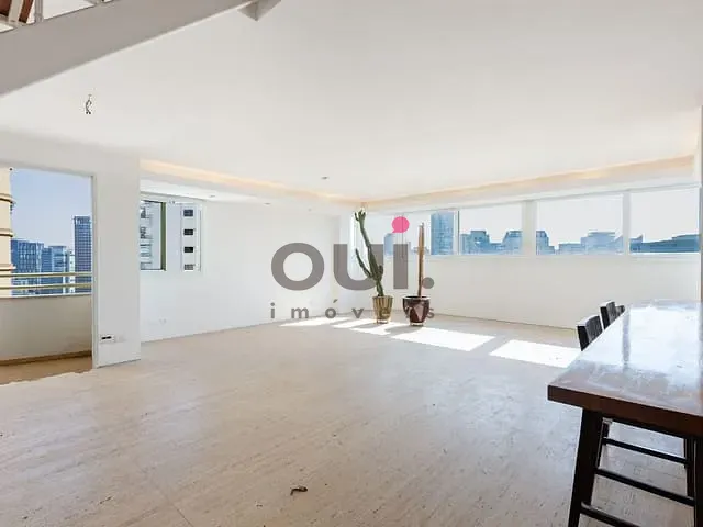 Cobertura / Penthouse com 650m² 3 quartos e 3 banheiros, à venda, no bairro Vila Nova Conceição em São Paulo