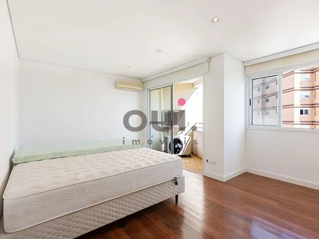 Cobertura / Penthouse com 650m² 3 quartos e 3 banheiros, à venda, no bairro Vila Nova Conceição em São Paulo