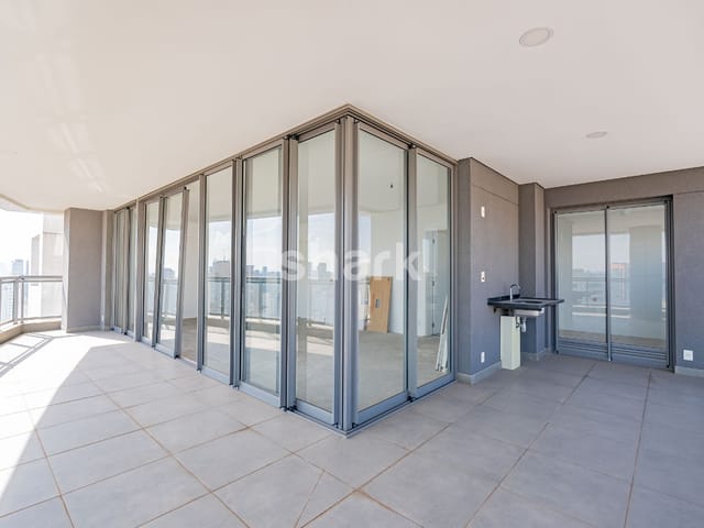 Cobertura / Penthouse com 378m² 4 quartos e 5 banheiros, à venda, no bairro Vila Nova Conceição em São Paulo