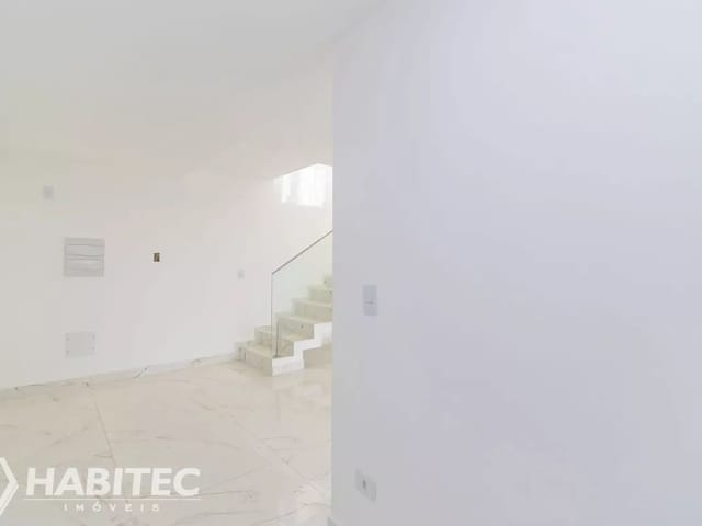 Cobertura / Penthouse 3 quartos e 2 banheiros, à venda, no bairro Fanny em Curitiba