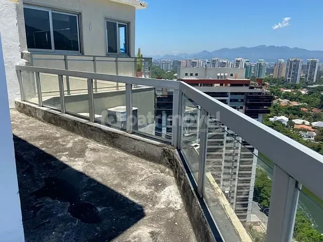 Cobertura / Penthouse com 800m² 3 quartos e 5 banheiros, à venda, no bairro Barra da Tijuca em Rio de Janeiro