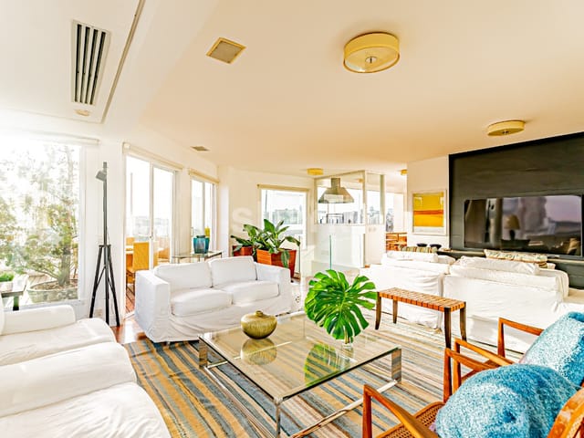 Cobertura / Penthouse com 420m² 4 quartos e 5 banheiros, à venda ou para alugar, no bairro Brooklin Novo em São Paulo