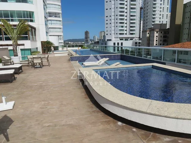 Cobertura / Penthouse com 550m² 3 quartos e 6 banheiros, à venda, no bairro Centro em Balneário Camboriú
