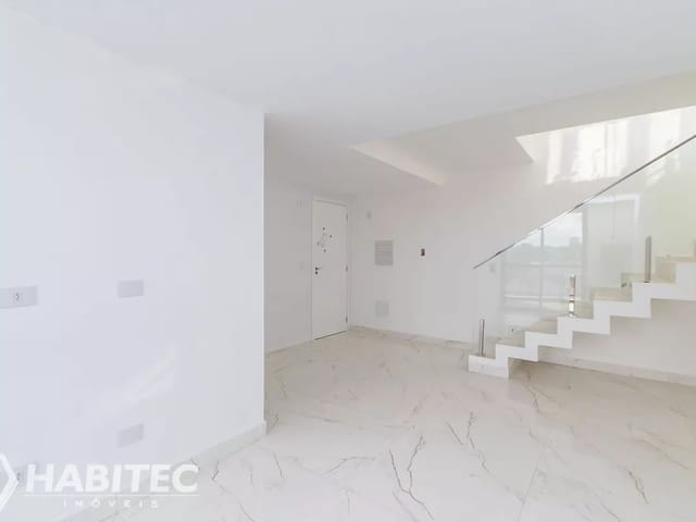 Cobertura / Penthouse 3 quartos e 2 banheiros, à venda, no bairro Fanny em Curitiba