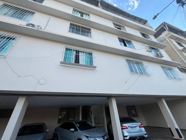 Cobertura / Penthouse 3 quartos e 2 banheiros, à venda, no bairro Popular em Cataguases