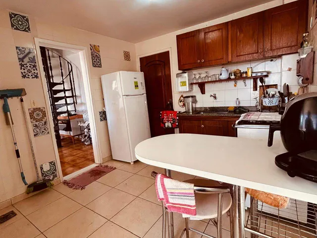Cobertura / Penthouse com 160m² 3 quartos e 3 banheiros, à venda, no bairro Centro em Cabo Frio