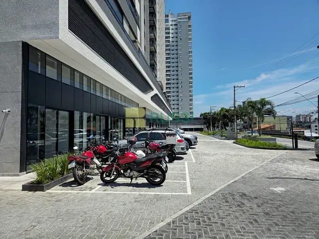 Cobertura / Penthouse 3 quartos e 3 banheiros, à venda, no bairro Jardim Satélite em São José dos Campos