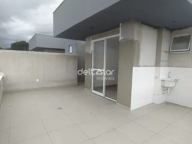 Cobertura / Penthouse com 100m² 2 quartos e 3 banheiros, à venda, no bairro Santa Mônica em Belo Horizonte