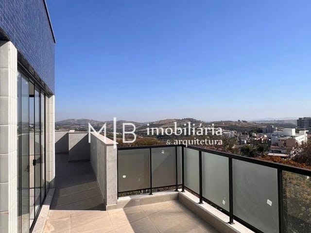Cobertura / Penthouse 3 quartos e 3 banheiros, à venda ou para alugar, no bairro Parque dos Ipês em Lavras