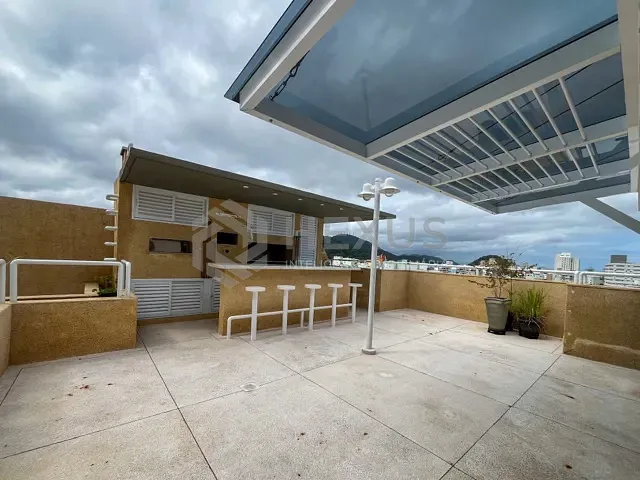 Cobertura / Penthouse 3 quartos e 5 banheiros, à venda, no bairro Pitangueiras em Guarujá