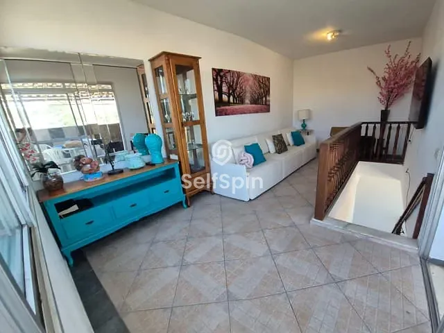 Cobertura / Penthouse 2 quartos e 3 banheiros, para alugar, no bairro Santa Rosa em Niterói