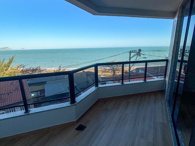 Cobertura / Penthouse com 302m² 3 quartos e 4 banheiros, à venda, no bairro Cajueiros em Macaé