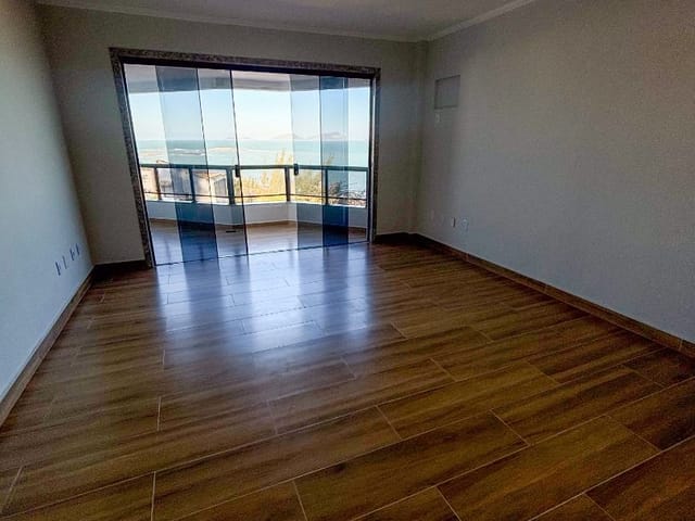 Cobertura / Penthouse com 302m² 3 quartos e 4 banheiros, à venda, no bairro Cajueiros em Macaé