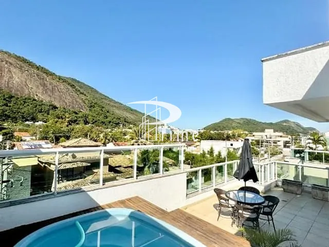 Cobertura / Penthouse com 230m² 3 quartos e 3 banheiros, à venda, no bairro Itaipu em Niterói