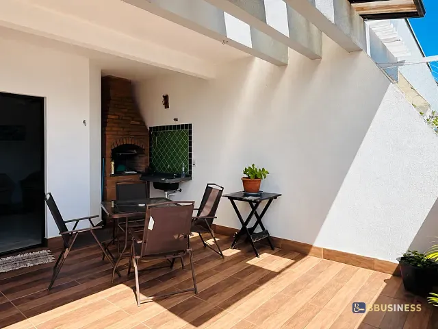 Cobertura / Penthouse 3 quartos e 3 banheiros, à venda ou para alugar, no bairro Maitinga em Bertioga