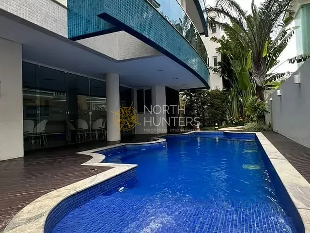 Cobertura / Penthouse com 328m² 4 quartos e 5 banheiros, à venda, no bairro Jurerê em Florianópolis