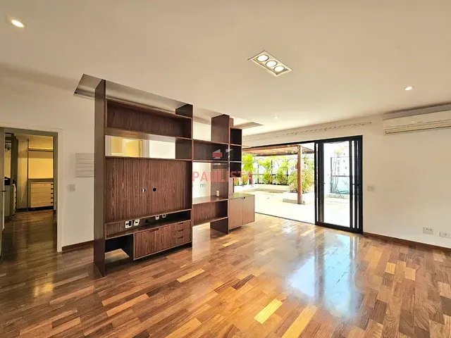 Cobertura / Penthouse 1 quarto e 3 banheiros, à venda, no bairro Vila Olímpia em São Paulo