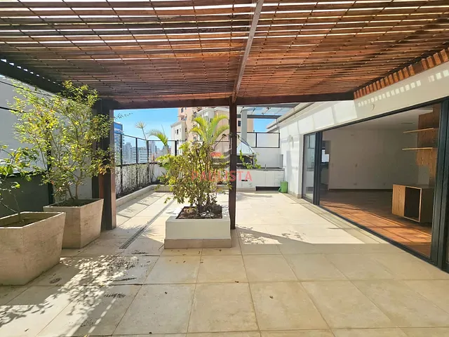 Cobertura / Penthouse 1 quarto e 3 banheiros, à venda, no bairro Vila Olímpia em São Paulo
