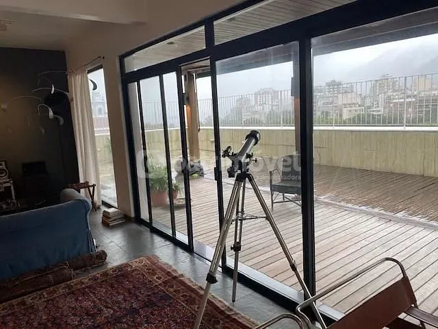 Cobertura / Penthouse com 477m² 3 quartos e 1 banheiro, à venda, no bairro Lagoa em Rio de Janeiro