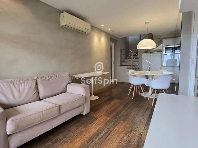 Cobertura / Penthouse 1 quarto e 3 banheiros, para alugar, no bairro Gragoatá em Niterói