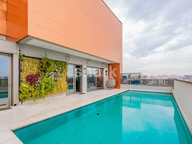 Cobertura / Penthouse com 570m² 4 quartos e 6 banheiros, à venda ou para alugar, no bairro Vila Olímpia em São Paulo