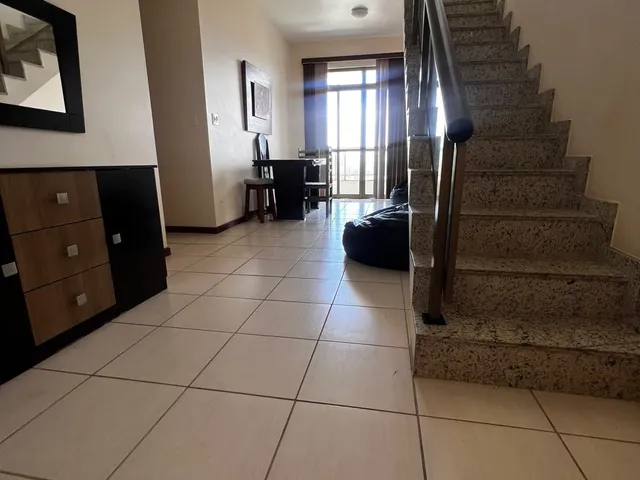 Cobertura / Penthouse 4 quartos e 3 banheiros, para alugar, no bairro Centro em Cabo Frio