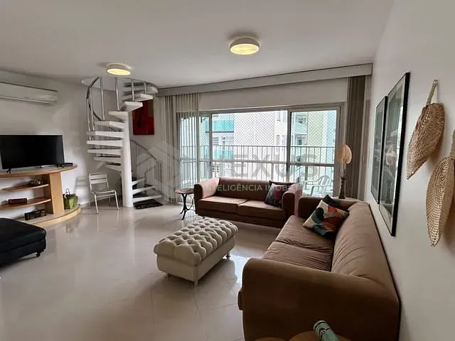 Cobertura / Penthouse com 275m² 4 quartos e 4 banheiros, à venda, no bairro Pitangueiras em Guarujá