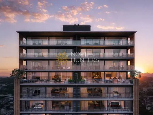 Cobertura / Penthouse com 455m² 4 quartos e 5 banheiros, à venda, no bairro Atiradores em Joinville