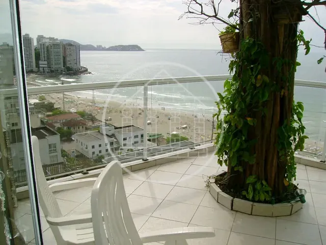 Cobertura / Penthouse com 400m², à venda, no bairro Centro em Guarujá