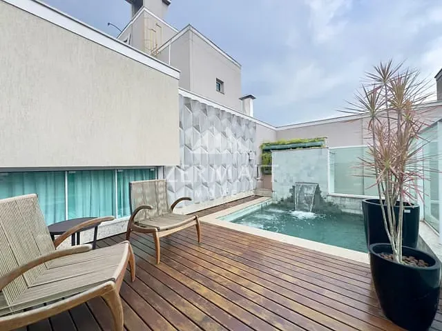 Cobertura / Penthouse com 246m² 3 quartos e 4 banheiros, à venda, no bairro Água Verde em Blumenau