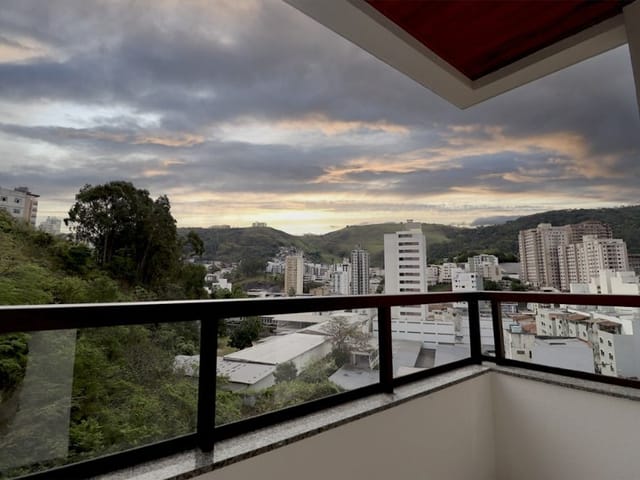 Cobertura / Penthouse 3 quartos e 3 banheiros, à venda, no bairro São Mateus em Juiz de Fora