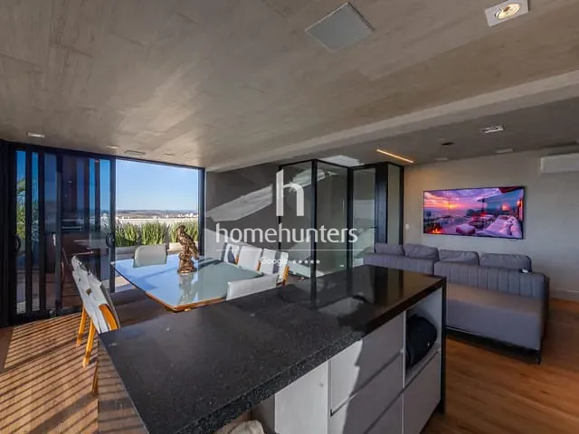 Apartamento com 217m² 2 quartos e 4 banheiros, à venda, no bairro Jardim Brasil em Campinas