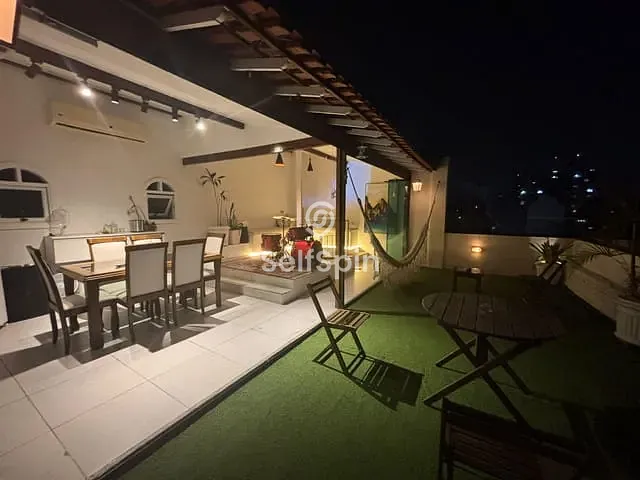Cobertura / Penthouse 2 quartos e 3 banheiros, para alugar, no bairro Icaraí em Niterói