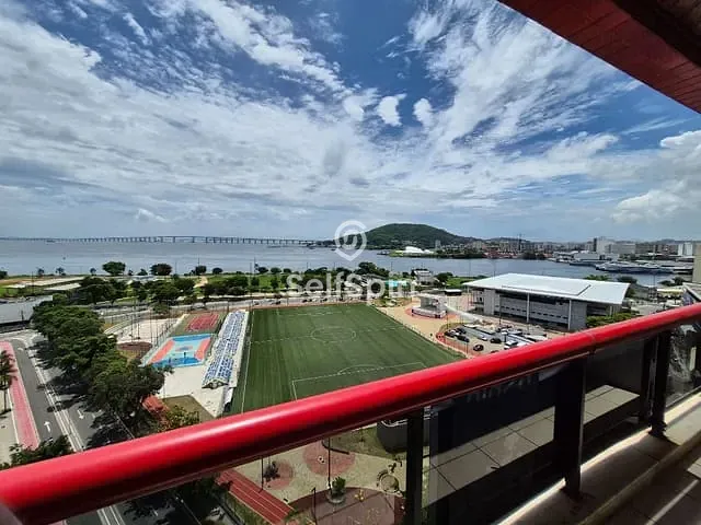 Cobertura / Penthouse 3 quartos e 3 banheiros, para alugar, no bairro Centro em Niterói